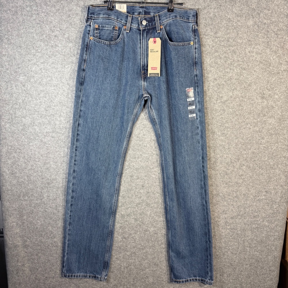 Levi's 505 Regular Fit‎ Jeans Mens Size 32x34 Medium Wash Denim Straight Leg - Picture 3 of 7